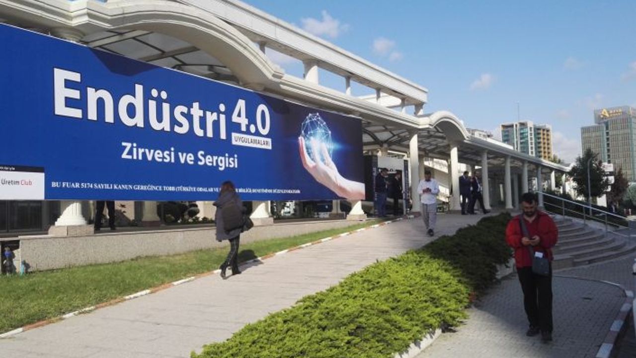 Endüstri 4.0 Zirvesi ve Sergisi yoğun katılımla başladı