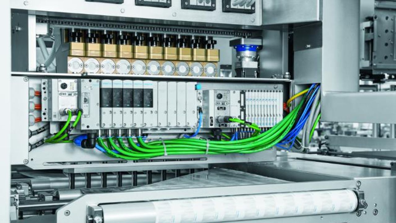 Serbest ölçeklendirilebilen ilk poşetleme makinasında Festo imzası