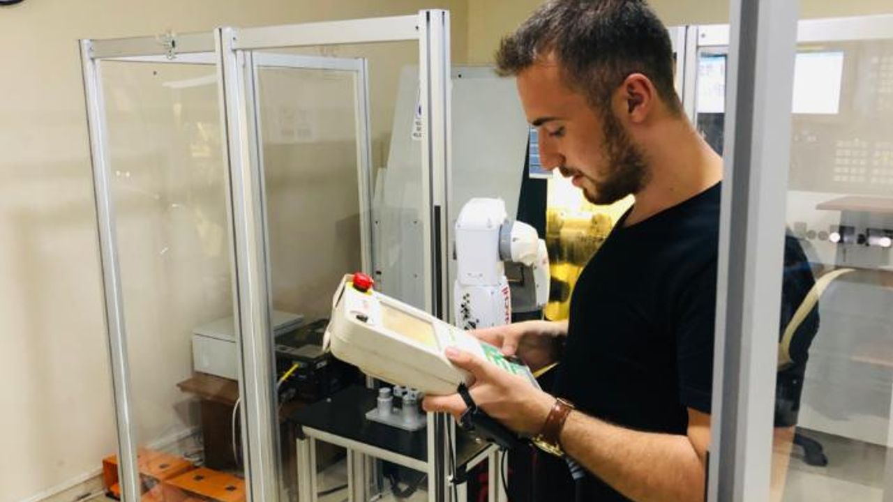 Ücretsiz robot eğitimleri ile çekirdekten yetiştiriyor