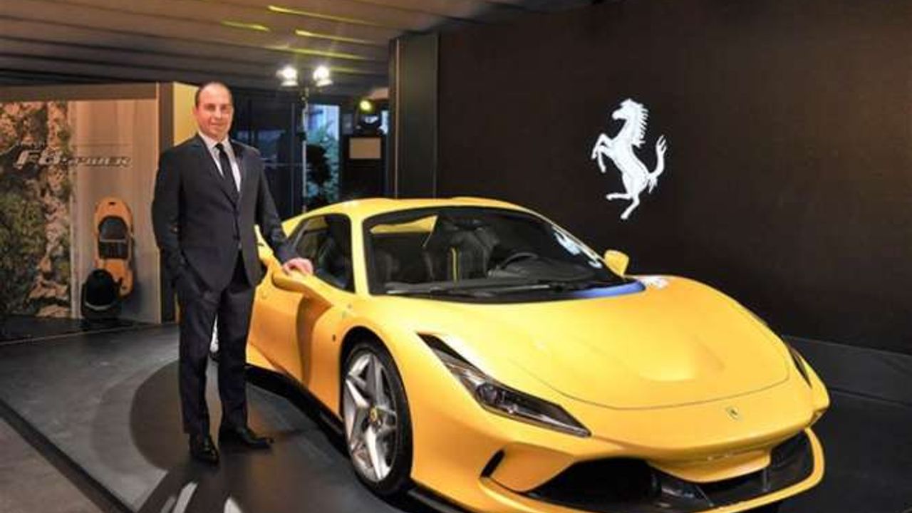 Ferrari F8 Spider 2020’de Türkiye yollarında