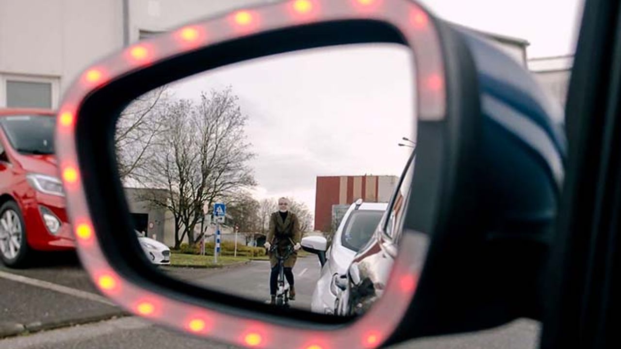 Ford'dan bisiklet ve motorlara karşı yeni akıllı teknoloji