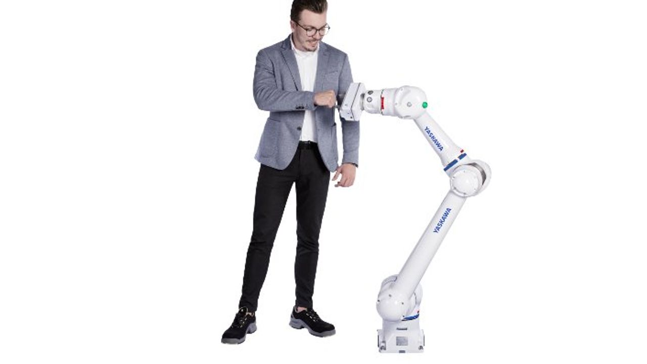 Hibrit robotu HC10DT IP67 ile tasarımın "Oscar"ını kazandı