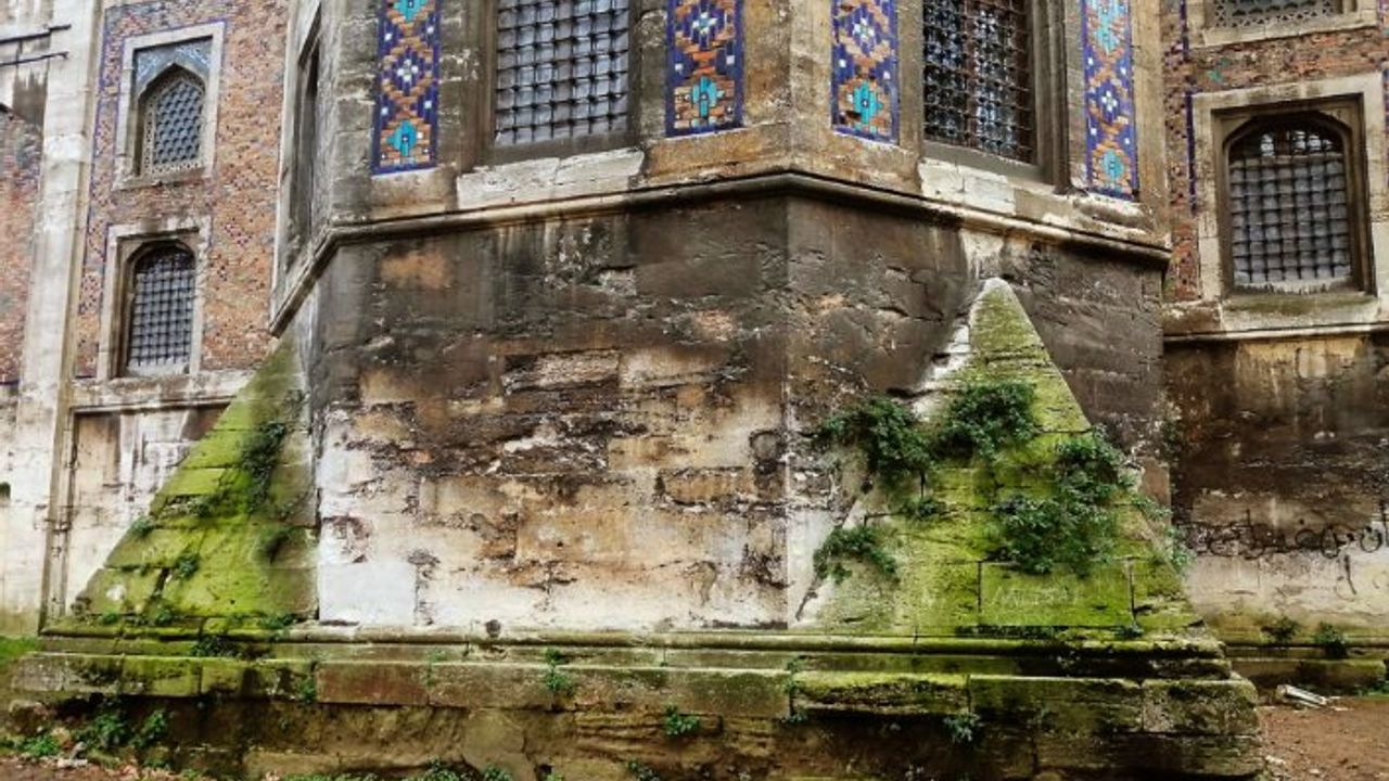 RESTORASYONDA YAPISAL PROBLEMLERE  KAPSAMLI EKOLOJİK ÇÖZÜMLER
