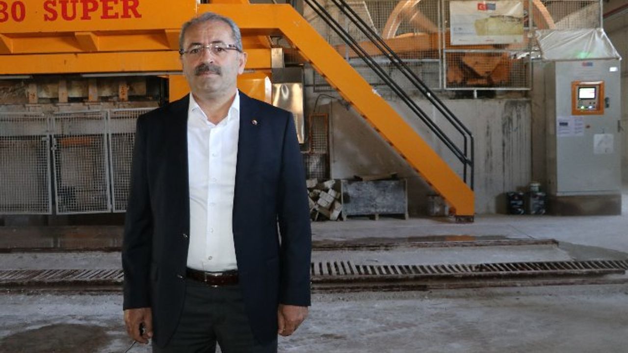 DOĞAL TAŞ FABRİKASINDA ÇARKLAR GÜNEŞ ENERJİSİYLE DÖNÜYOR