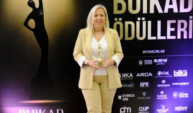 “Bursa’nın En Başarılı Kadın Yöneticisi” Ödülünü Aldı