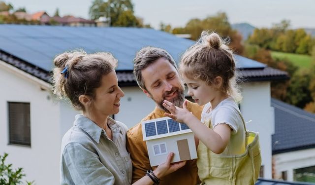 Elektriğe Gelen Zam, Tüketicileri Güneşe Yönlendiriyor