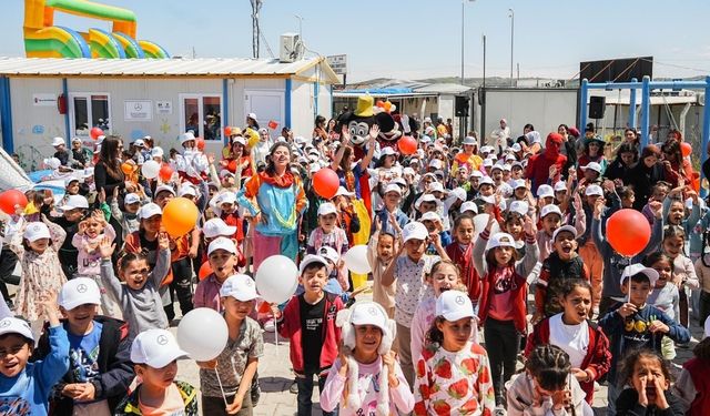 Mercedes-Benz,23 Nisan Coşkusunu Hatay’a Taşıdı