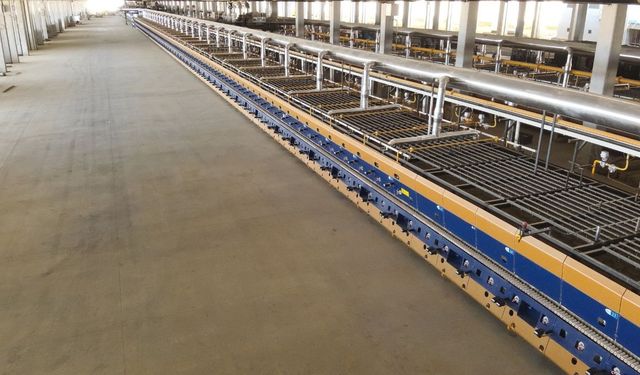 Dünyanın En Uzun Slab Fırını Ateşlendi