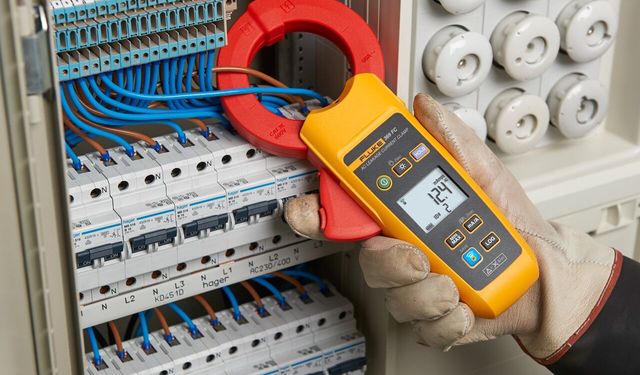 Fluke 369 FC Kaçak Akım Pens Ampermetre İle Büyük Sorunlara Engel Olun