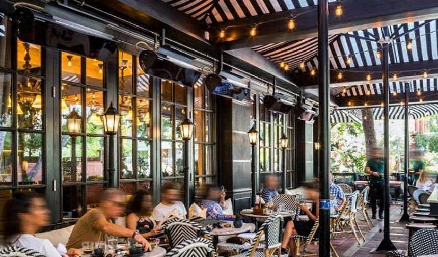 Havalar Soğuyor: Kafe Restoranlarda Açık Alan Konforu Sürsün