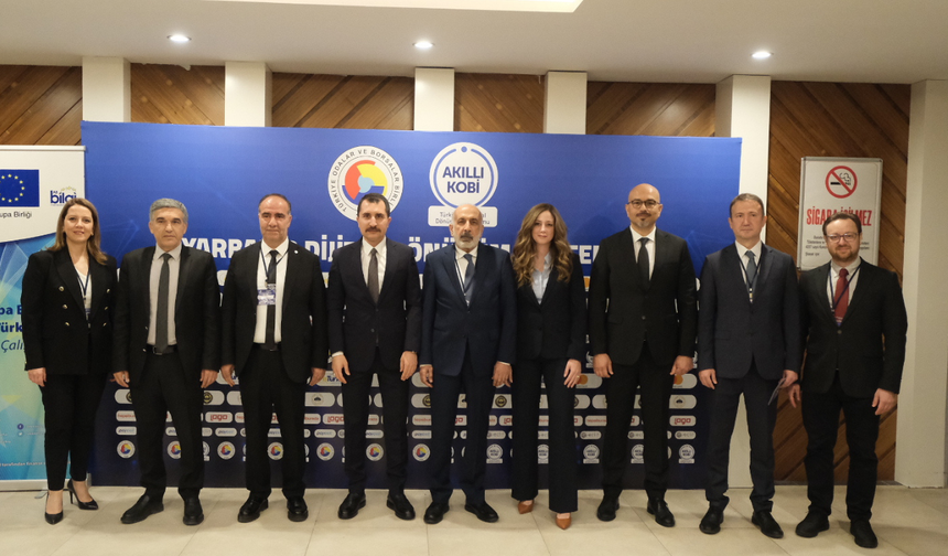 DİJİTAL DÖNÜŞÜM KONFERANSI DİYARBAKIR'DA GERÇEKLEŞTİ