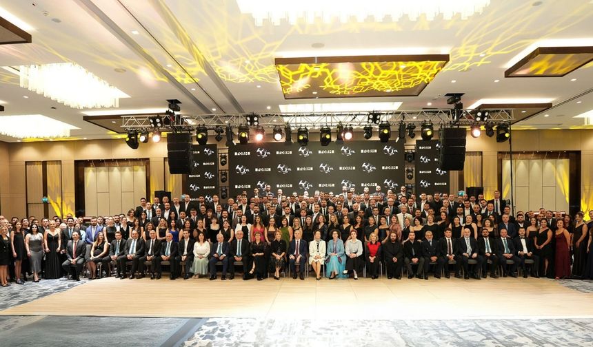 Form, 60. Yılını Unutulmaz Bir Geceyle Kutladı