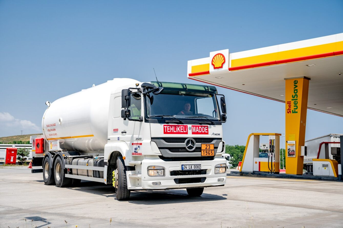 1746619843 Shell Yak T Tanker 2