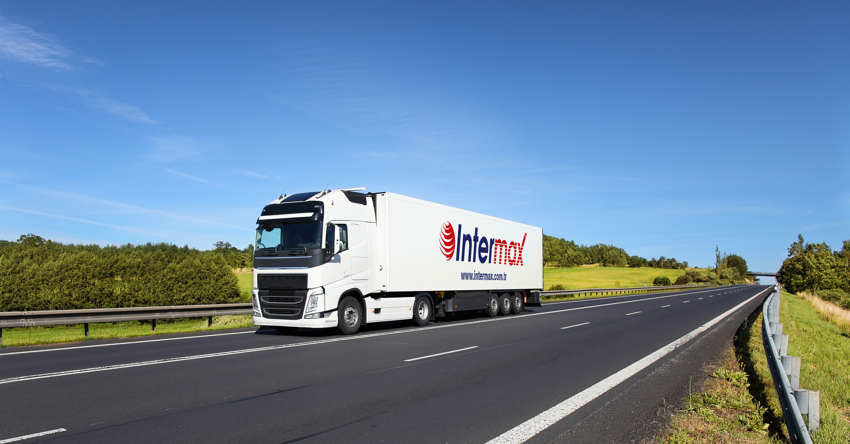 1761553634 Intermax Arac