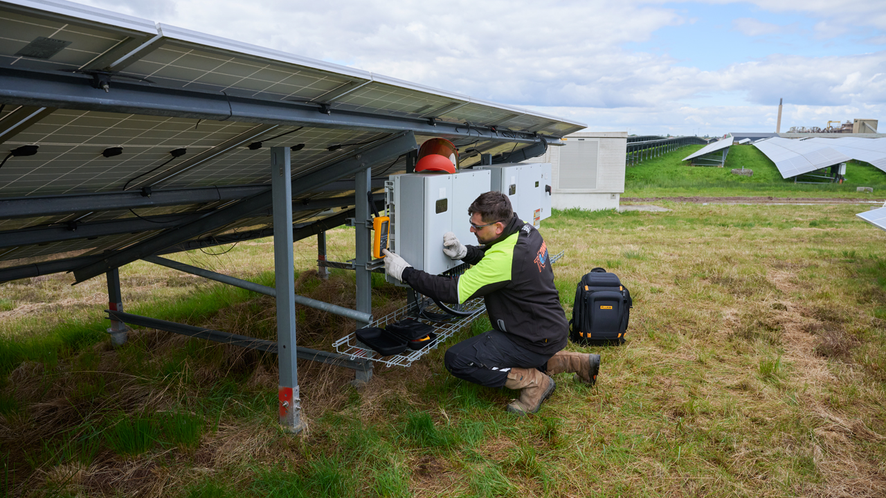 Fluke 283Fc Solar Dmm Current Clamp 96Dpi 1280X719Px E Nr 30559-1